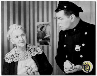 (L to R) Mabel Paige as Mrs. Garnet and George Mathews as Joe in "Out of the Frying Pan" (Windsor Theatre, Feb 11. 1941 - May 10. 1941).